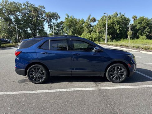 Used 2023 Chevrolet Equinox RS w/ RS Leather Package FWD image 2