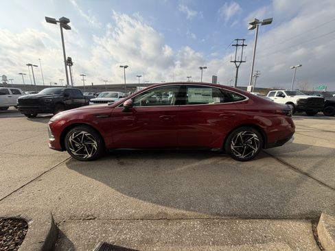 New 2026 Hyundai Sonata SEL FWD image 10