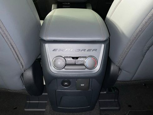 New 2026 Ford Explorer Active RWD image 18