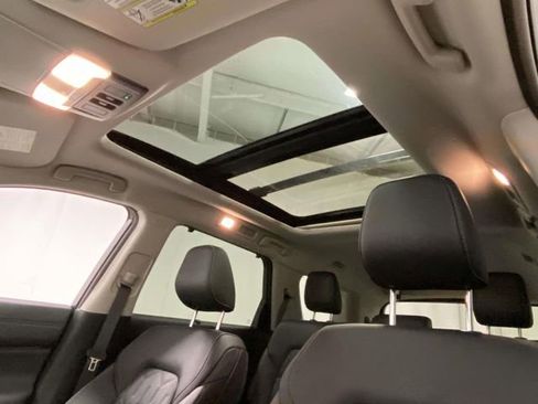 New 2026 Nissan Pathfinder Platinum image 14