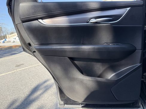 Used 2017 Cadillac XT5 Luxury w/ Driver Awareness Package image 45