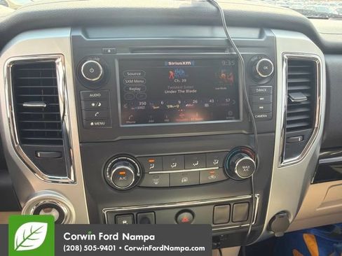 Used 2019 Nissan Titan SV AWD/4WD image 13