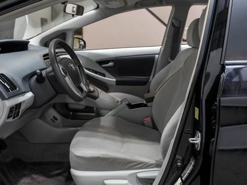 Used 2010 Toyota Prius One FWD image 4