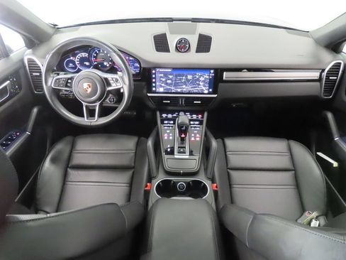 Certified 2023 Porsche Cayenne Coupe AWD/4WD image 15