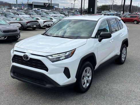 Used 2024 Toyota RAV4 LE image 29