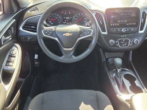 Used 2022 Chevrolet Malibu LS w/ LPO, Convenience Package 2 FWD image 11