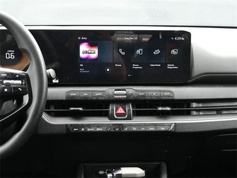 Used 2025 Kia K4 LXS image 7