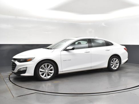 Used 2024 Chevrolet Malibu LT image 3