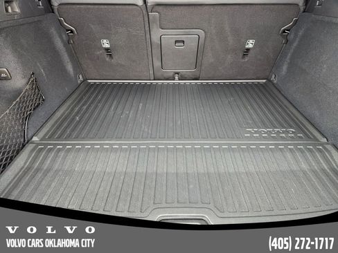 Certified 2025 Volvo XC60 T8 Plus w/ Protection Package Premier image 31