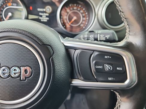 Used 2022 Jeep Wrangler Unlimited Sahara w/ Cold Weather Group image 20