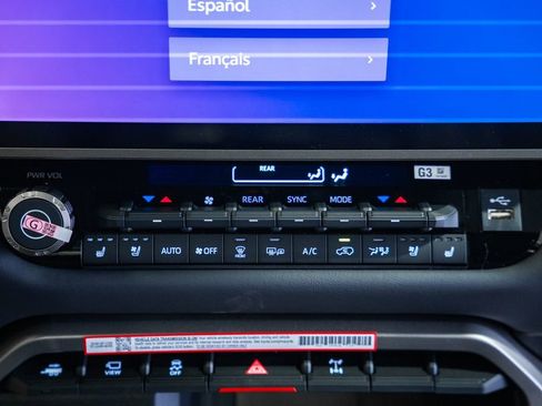 New 2026 Toyota Sequoia Platinum image 28