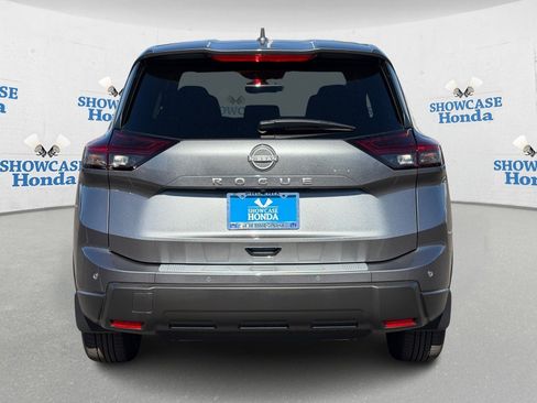 Used 2026 Nissan Rogue SV image 6