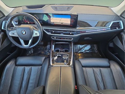 Used 2023 BMW X7 xDrive40i image 18