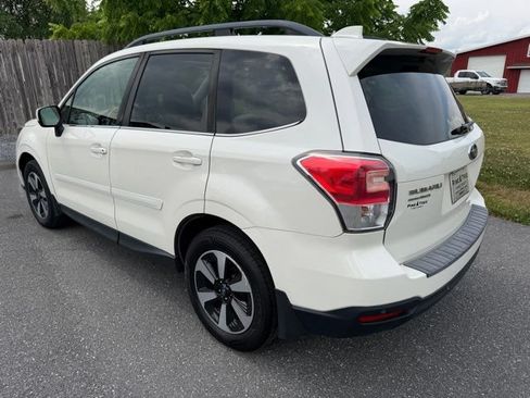 Used 2018 Subaru Forester 2.5i Limited AWD/4WD image 3
