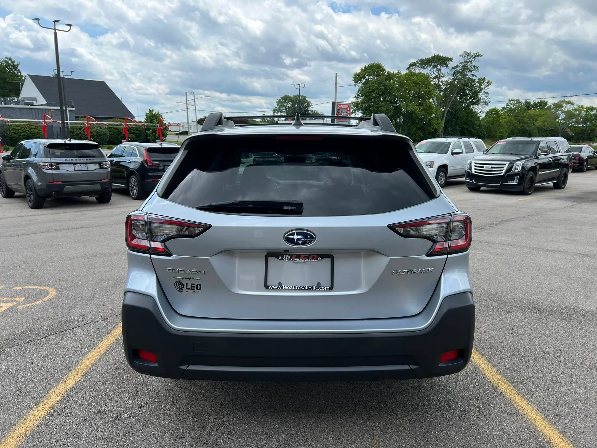 Used 2023 Subaru Outback Premium AWD/4WD image 6