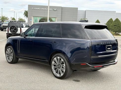 Used 2023 Land Rover Range Rover Long Wheelbase SE AWD/4WD image 3