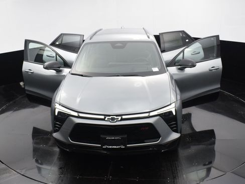 New 2025 Chevrolet Blazer EV RS image 26