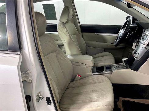 Used 2012 Subaru Legacy 2.5i Premium AWD/4WD image 9