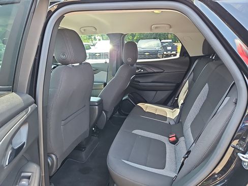 Used 2024 Chevrolet TrailBlazer LT w/ Driver Confidence Package FWD image 10