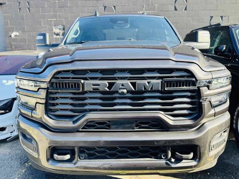 Used 2025 RAM 2500 Big Horn AWD/4WD image 15