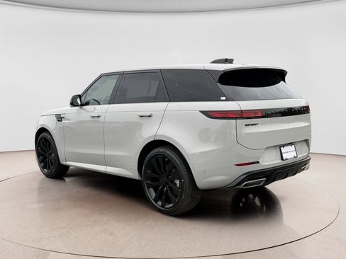 New 2026 Land Rover Range Rover Sport Dynamic SE image 3