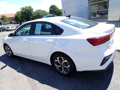 Used 2020 Kia Forte LXS FWD image 3