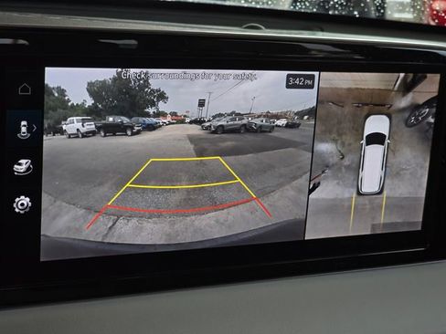 Used 2023 Hyundai Palisade Limited FWD image 24