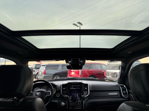 Used 2020 RAM 2500 Laramie w/ Night Edition image 19