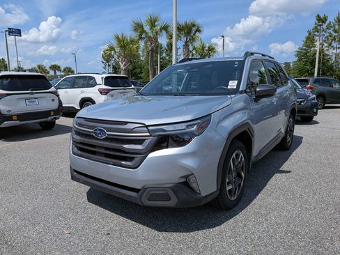 Certified 2025 Subaru Forester Limited w/ Popular Package #2 AWD/4WD image 7