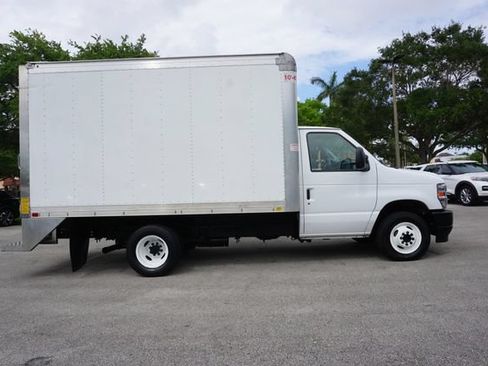 Certified 2024 Ford E-350 and Econoline 350 Super Duty w/ Power Windows & Locks Group RWD image 13