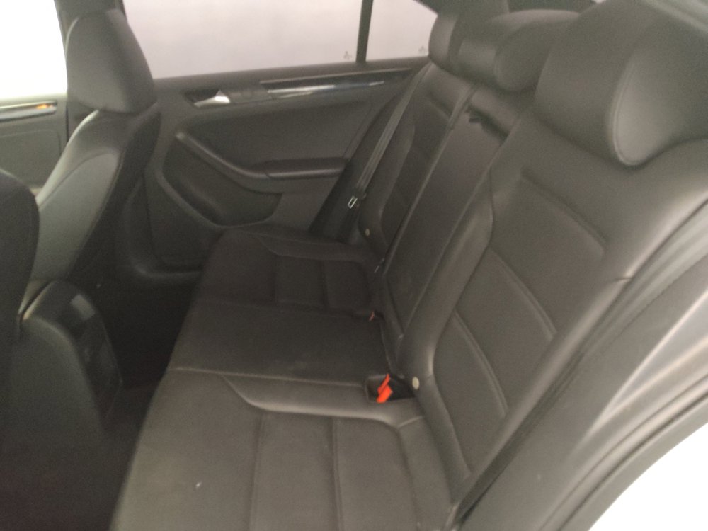 Used 2018 Volkswagen Jetta Sport FWD image 18