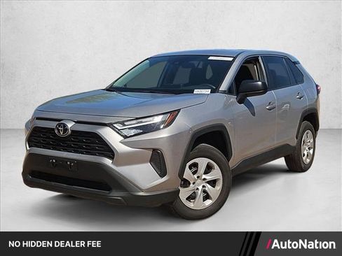 Used 2025 Toyota RAV4 LE AWD/4WD image 1