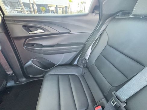 Used 2022 Chevrolet TrailBlazer ACTIV w/ Technology Package image 19