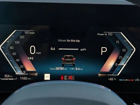 Used 2025 BMW X1 xDrive28i image 11