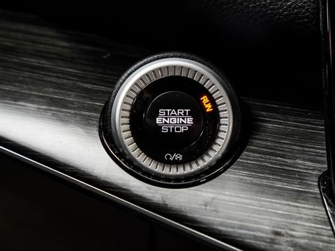 Used 2024 Jeep Wagoneer L Series II w/ Flexible Seating Group image 27