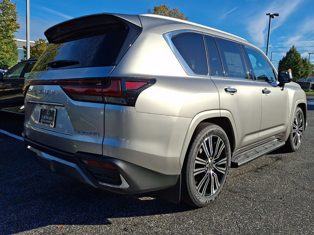 New 2026 Lexus LX 600 4WD w/ Luxury Package image 4