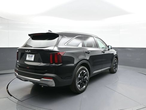 New 2026 Kia Sorento S w/ S Panoramic Sunroof Package FWD image 6