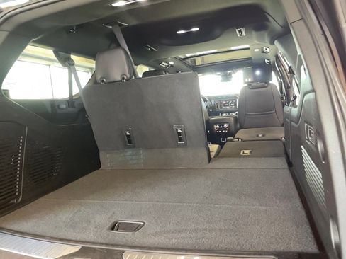 Used 2023 GMC Yukon XL Denali w/ Denali Reserve Package image 25