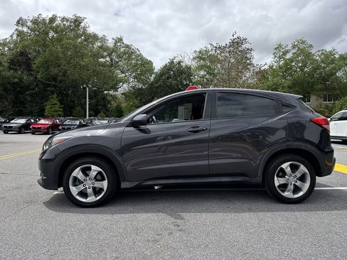 Used 2017 Honda HR-V LX image 28
