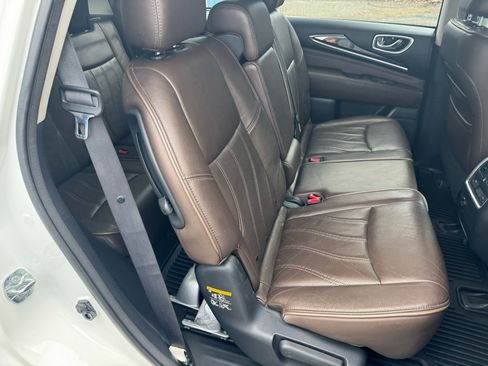 Used 2013 INFINITI JX35 AWD w/ Premium Pkg image 34