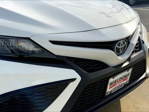 Used 2022 Toyota Camry SE FWD image 34