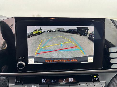 Used 2025 Toyota Camry LE image 17