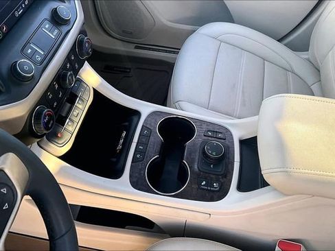 Used 2023 GMC Acadia Denali w/ Denali Ultimate Package image 15