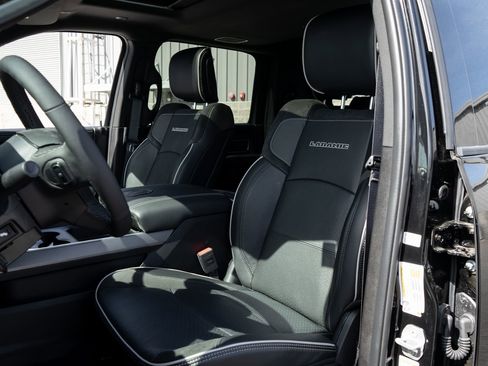 New 2026 RAM 2500 Laramie w/ Night Edition AWD/4WD image 28