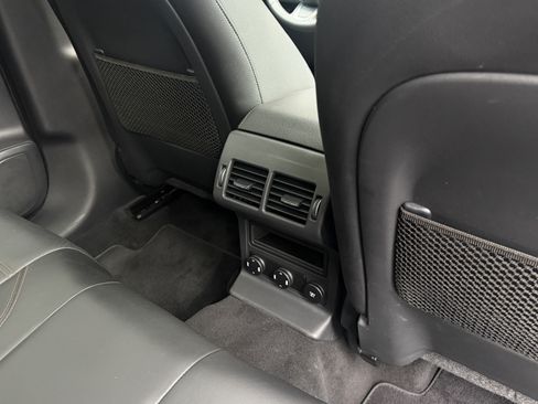 Used 2019 Jaguar F-PACE Prestige AWD/4WD image 17