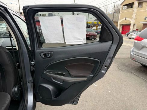 Used 2018 Ford EcoSport SE w/ SE Convenience Package image 42