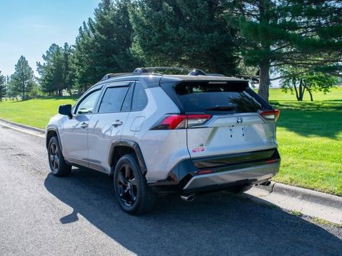 Used 2019 Toyota RAV4 XSE image 4