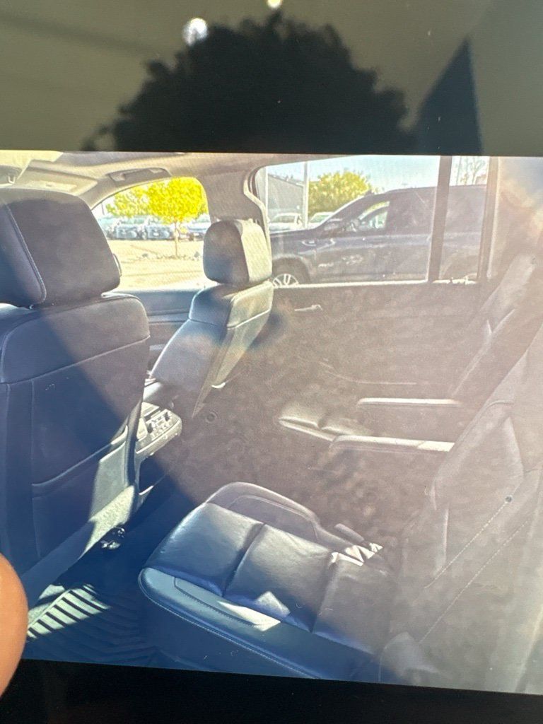 Used 2020 Chevrolet Suburban Premier AWD/4WD image 12