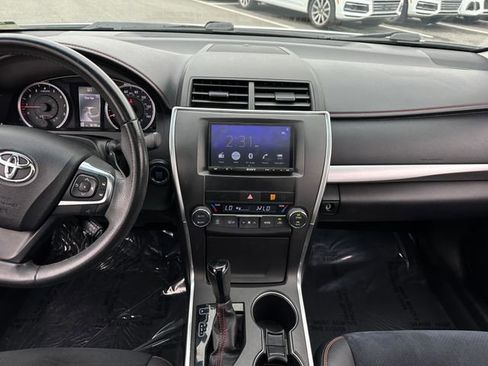 Used 2017 Toyota Camry XSE image 16