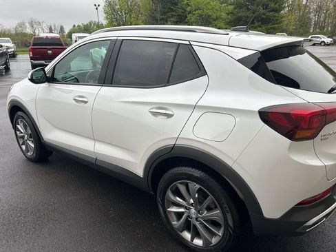 Used 2020 Buick Encore GX Essence w/ Experience Buick Package AWD/4WD image 4